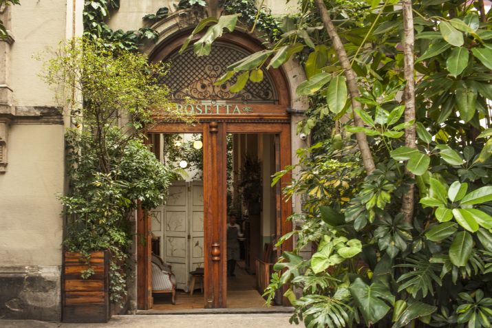 Exterior do Rosetta, restaurante no bairro de Roma liderado pela chef Elena Reygadas / Ana Lorenzana