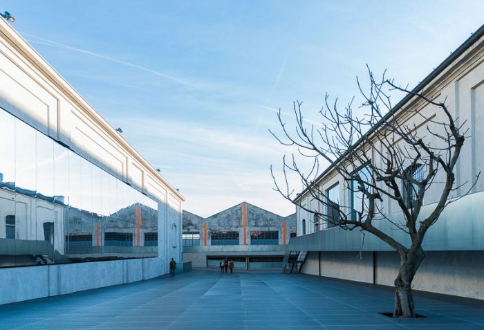 Fondazione Prada é espaço criativo para artes e diversas linguagens em Milão / Jacqueline Poggi