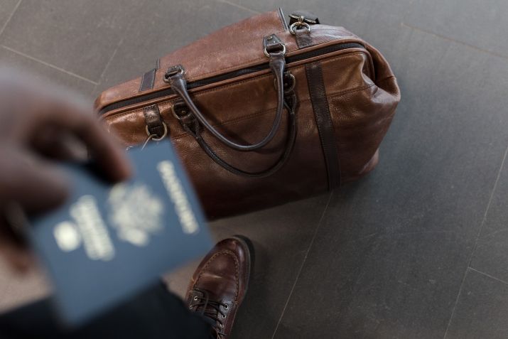 Em viagem, deixe o orgulho de lado: seja aberto, curioso, peça orientação e conselhos, tente falar a língua local e participe / Pexels