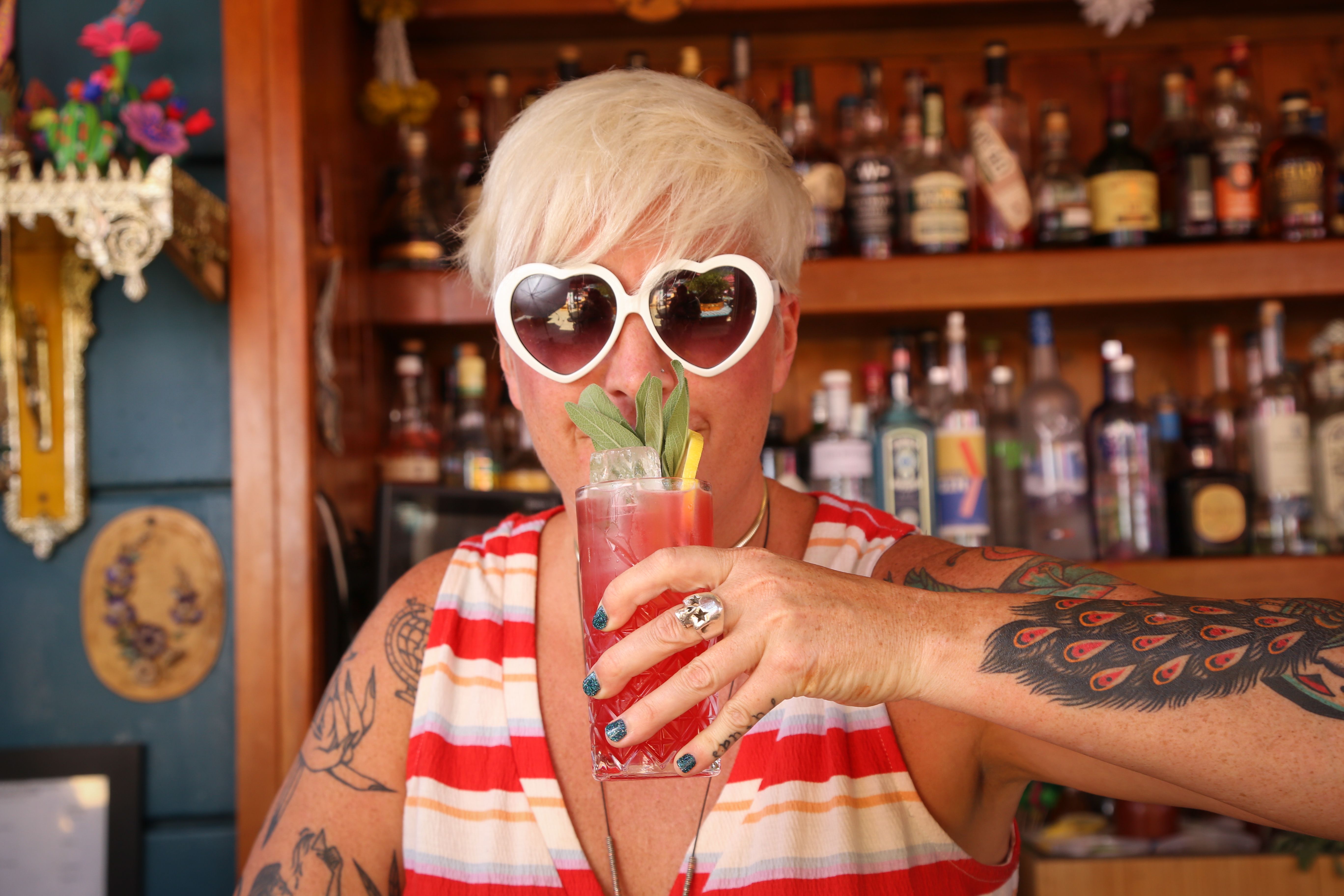 Christine Wiseman foi eleita melhor bartender pelos colegas da profissão / Divulgação