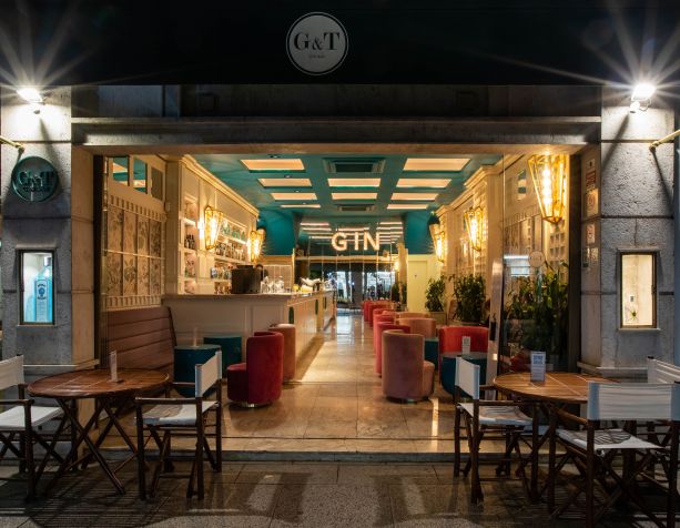 Ambiente do G&T Gin Bar que passa a ter carta assinada por Marcelo Serrano / Fernando Torres