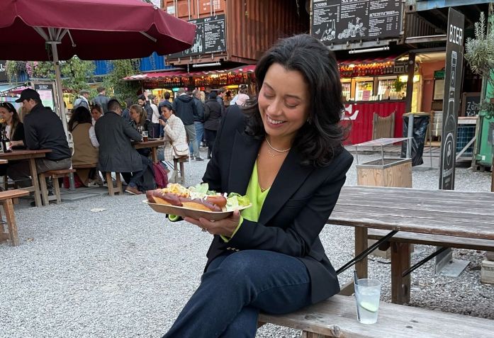 Daniela Filomeno no Frau Gerolds Garten, jardim urbano descolado  / CNN Viagem & Gastronomia