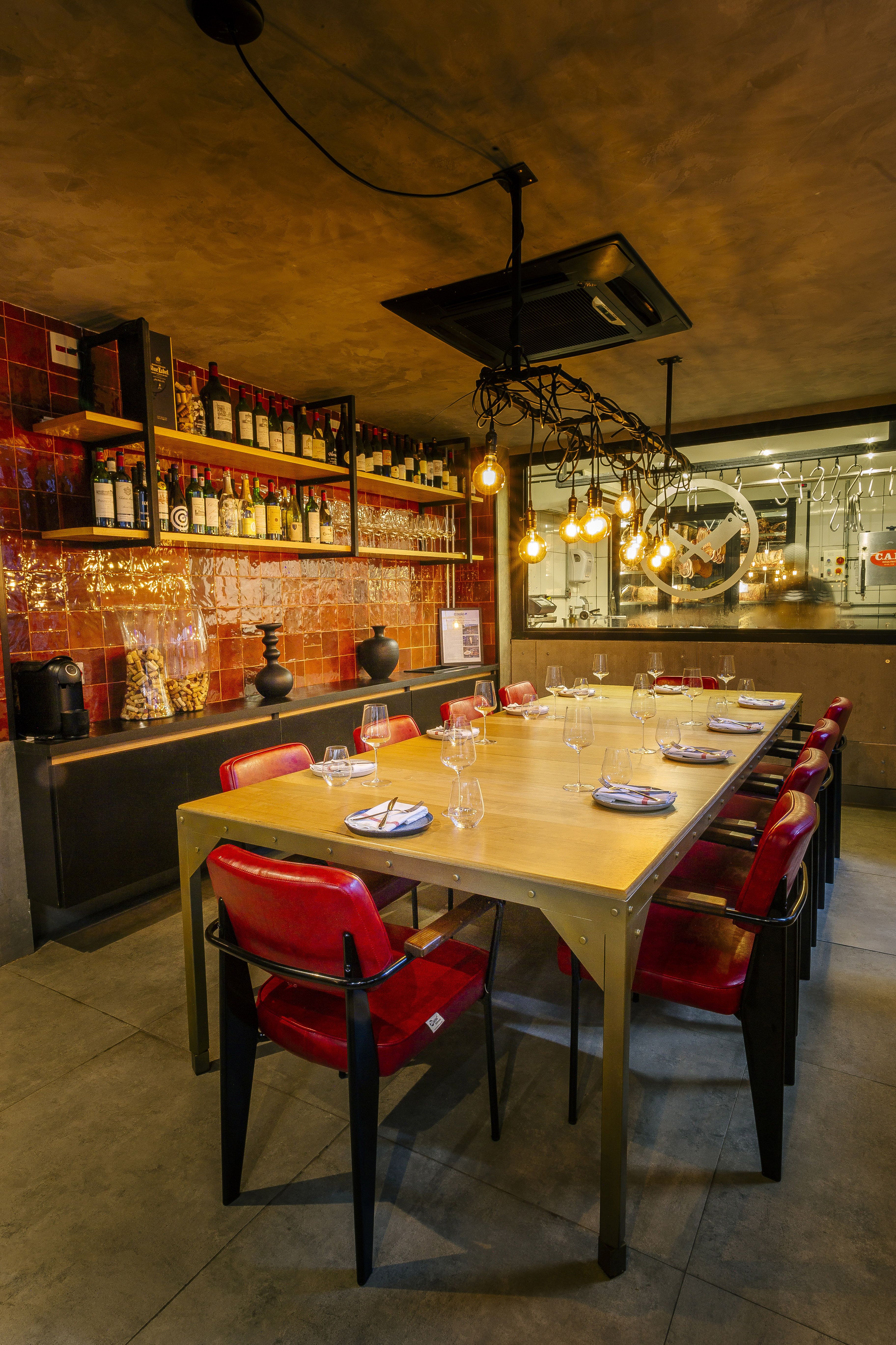 Sala do Chef do restaurante Osso / Neuton Araujo