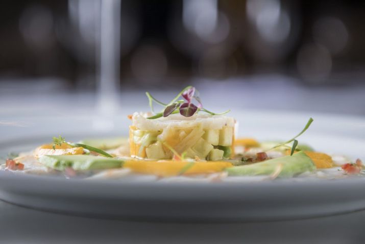 Carpaccio de cavaquinha com lâminas de manga e avocado do Cantaloup  / Ricardo Dangelo