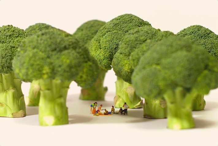 Cenas retratadas em miniaturas pelo fotógrafo japonês Tatsuya Tanaka estão em exibição na Japan House São Paulo / Japan House São Paulo/Divulgação