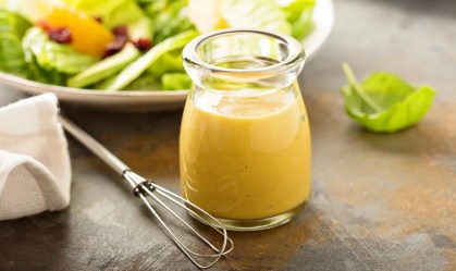 Dificuldade para temperar a salada? Veja dicas de molhos básicos para fazer em casa