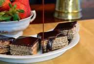 Suricake, o doce que saiu do livro de receitas de uma família judaica e tem conquistado SP