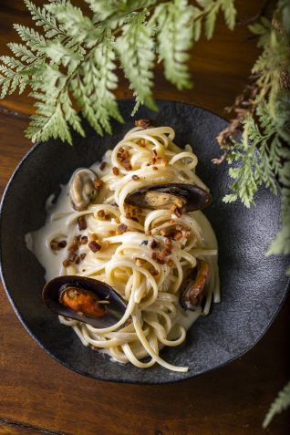 Linguine cozze e pecorino / Mario Rodrigues