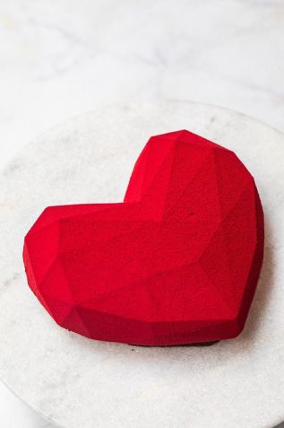 Entremet de Coração do MAG Market, da renomada chef Tássia Magalhães / Divulgação