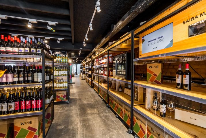Após a pandemia, Wine abriu lojas físicas em diferentes cidades para acompanhar o crescimento do mercado / ERIC NORIYUKI YAMASHITA
