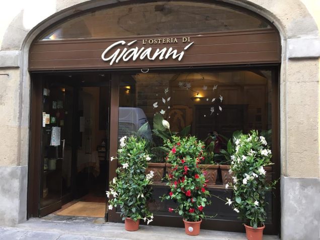 Exterior da osteria, que serve típicas opções de Florença / Reprodução/Facebook