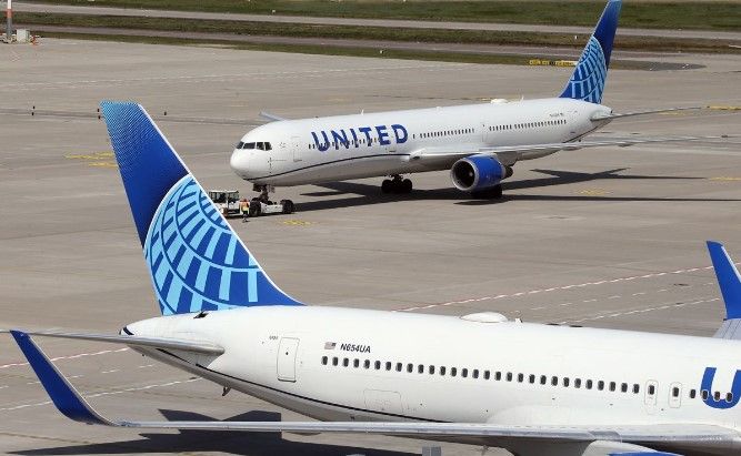 United Airlines planeja introduzir um serviço de voos regionais nos EUA a bordo de 100 aviões híbrido-elétricos de 30 passageiros / Wolfgang Kumm/picture Alliance/Getty Images