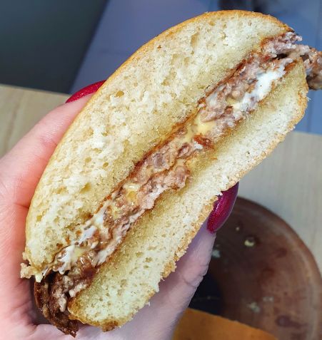 Pão chapeado na manteiga do Ottro Sanduba / Caroline Grimm