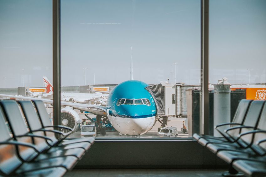 Para os itens esquecidos dentro das aeronaves, os passageiros devem entrar em contato direto com as companhias aéreas / Unsplash