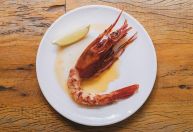 Com menu enxuto e ousado, restaurante Cais é destino certeiro para amantes de peixes e frutos do mar em SP