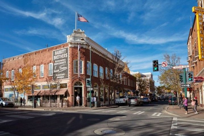 Flagstaff, Arizona / James Schaedig/Alamy Stock Photo