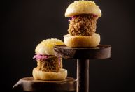 No tabuleiro da baiana tem… Conheça a história do Pão Delícia, iguaria da Bahia