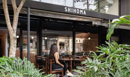 Pasta Shihoma, em SP, celebra 2 anos de sucesso com convidadas especiais e festa na calçada