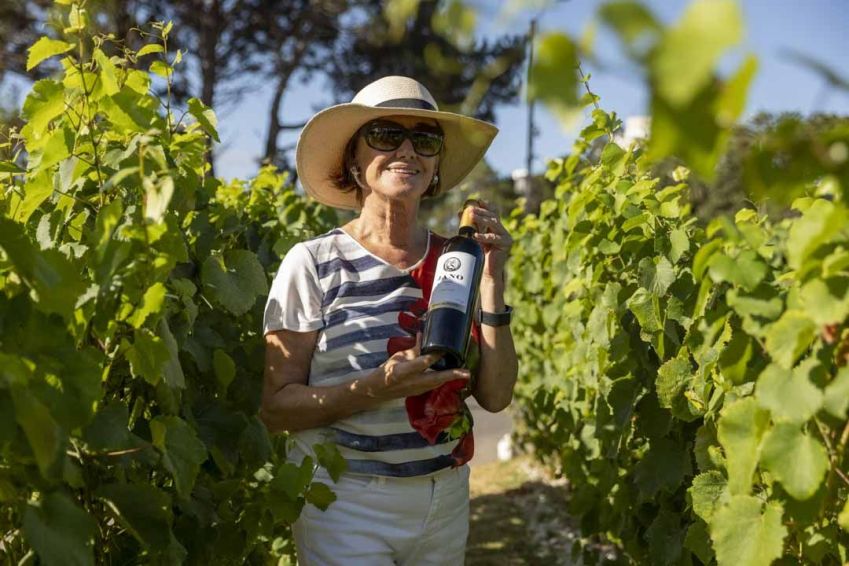 Estela de Frutos, a "Dama do Tannat", uma das expoentes quando assunto é vinho no Uruguai / Divulgação