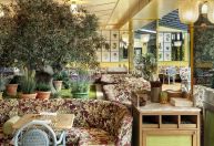 Única chef com três estrelas Michelin nos EUA, Dominique Crenn abre restaurante em Paris