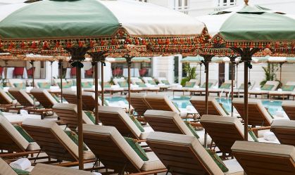 Piscina do Copacabana Palace ganha novo visual em celebração aos 100 anos do hotel