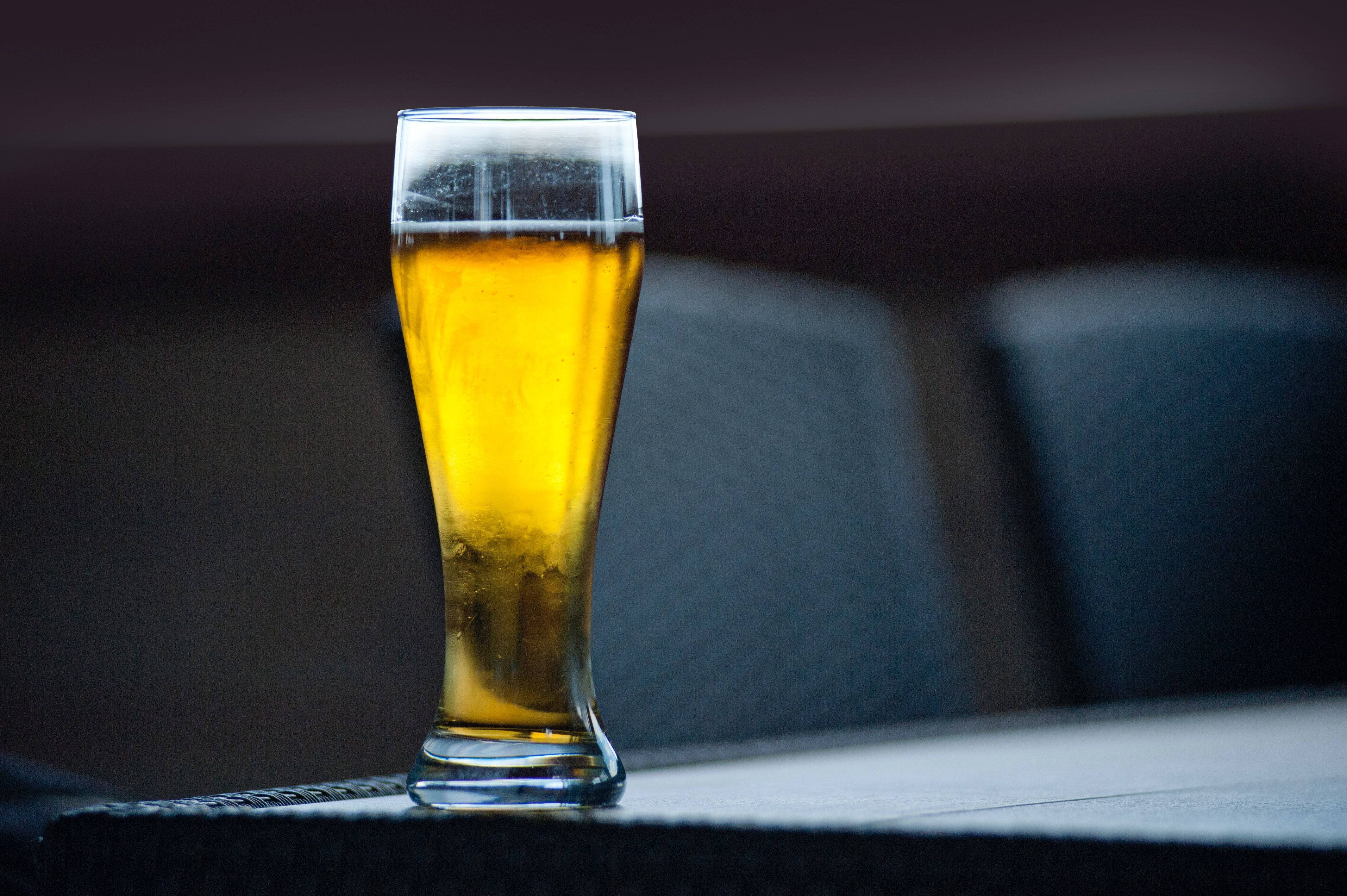 Cervejas exportadas são em sua maioria de produção industrial; mercado de artesanais esbarra em preços altos e logísticas para entrarem no mercado internacional / Pexels