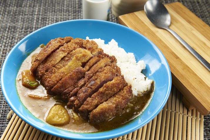 Tonkatsu Kare / Selmy Yassuda