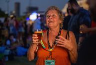 Quem é Jeannine Marois, a mulher à frente do Mondial de la Bière, festival internacional de cerveja