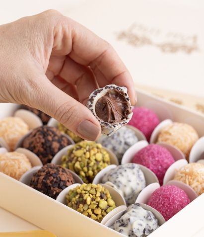 Caixa de doces da Pati Piva pode ser montada com diferentes sabores. Em destaque, o Nutella & Cookies, um dos queridinhos dos clientes / Reprodução Instagram