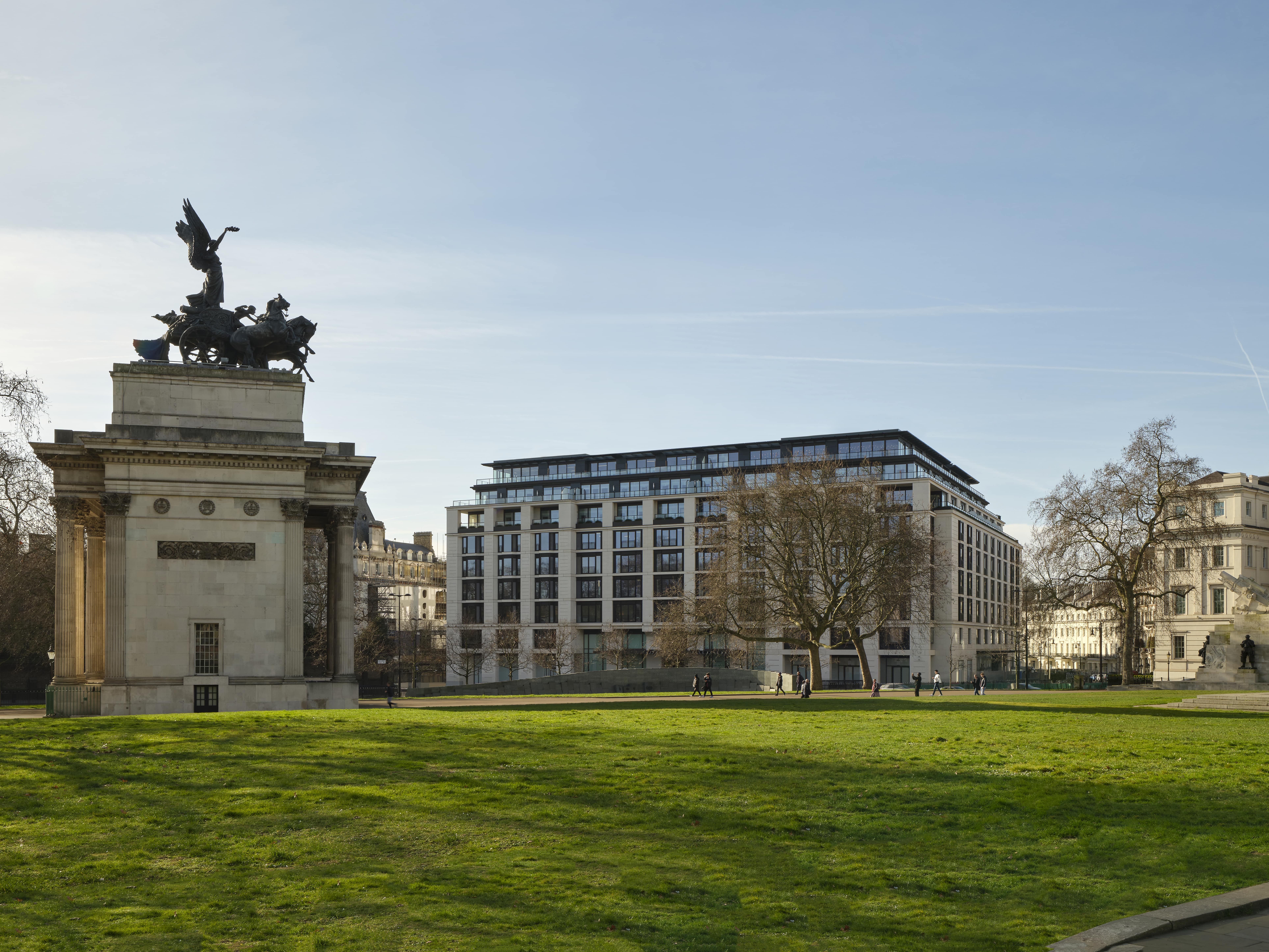 The Peninsula London - Exterior