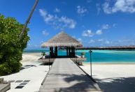 Como é se hospedar no Anantara Veli, resort só para adultos nas Maldivas