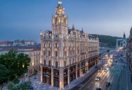 Hotel cinco estrelas fica dentro de um palácio listado pela Unesco