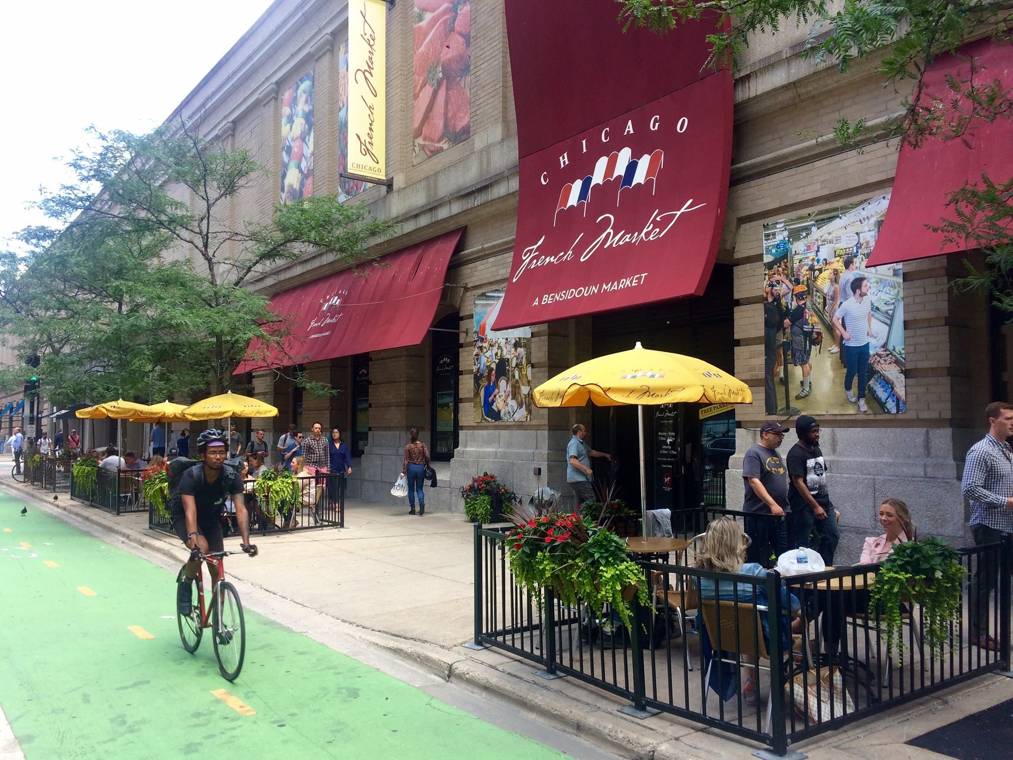 Fachada do Chicago French Market / Divulgação