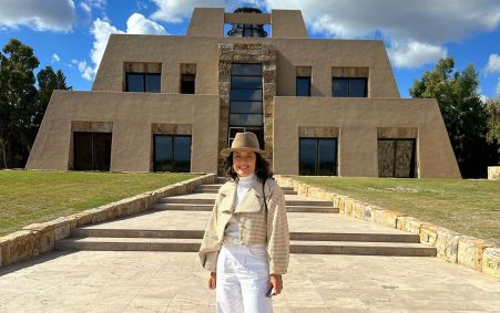 Daniela Filomeno na Catena Zapata, vinícola em Luján de Cuyo eleita a melhor do mundo