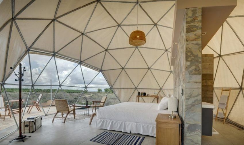 Alpasión Lodge oferece quartos na casa principal e Glamping com 6 tendas de luxo / Divulgação