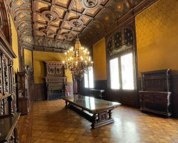 Um dos salões do interior do Palacio Paz, em Buenos Aires