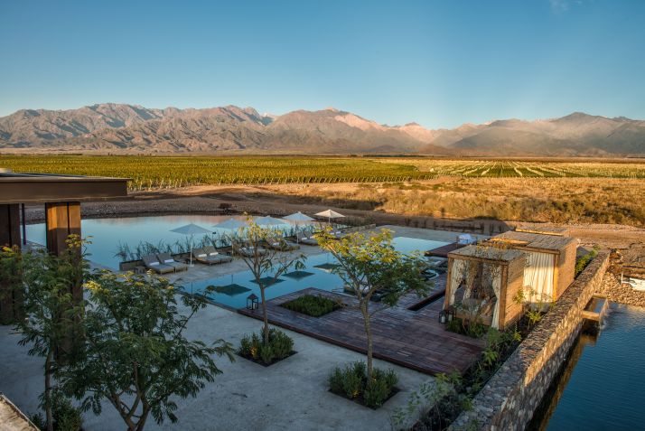 Vista para os Andes e os vinhedos do The Vines Resort & Spa / Divulgação