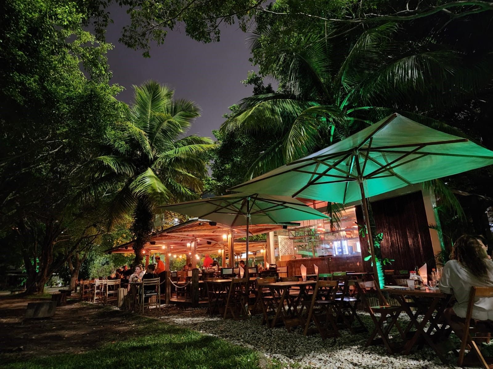 Quiosque Arab, na Lagoa Rodrigo de Freitas, terá menu completo de gastronomia levantina para comemoração de ano novo / Divulgação