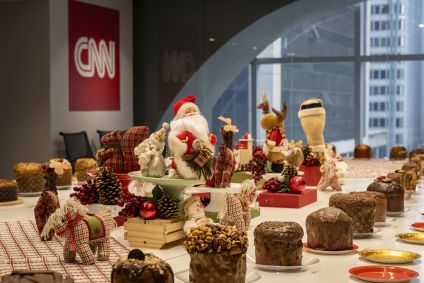 Degustação às cegas de 44 panetones na redação da CNN Brasil