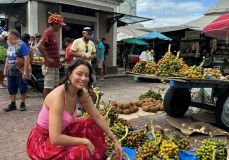 Daniela Filomeno no Mercado Ver-O-Peso