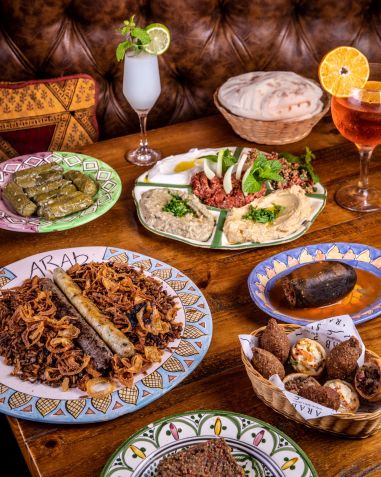 Os fãs da gastronomia levantina encontrarão diferentes sugestões de encomendas para um natal diferente no Arab / Tomás Rangel