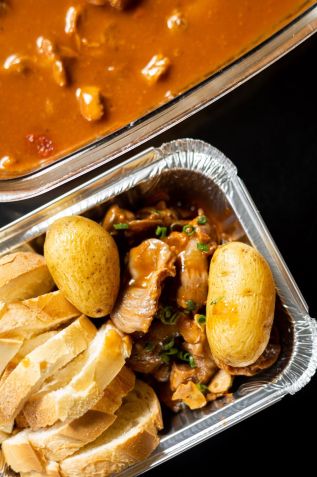 Moelinha com molho / Victor Schwaner