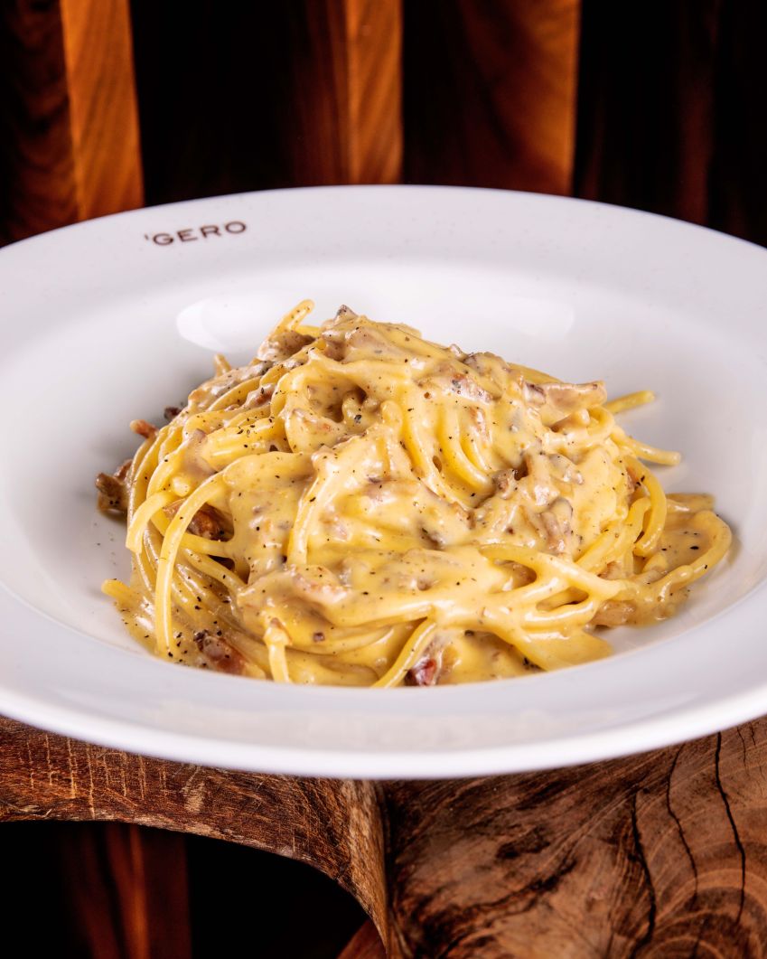 Spaghetti alla carbonara é uma das massas do Gero, localizado no Hotel Fasano; local funcionará em horário normal no dia 1º de janeiro / Tomás Rangel