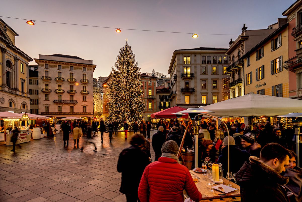 Mercado natalino em Lugano / Switzerland Tourism