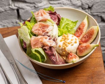Salada com figo Petros