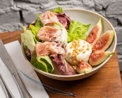 Salada com figo Petros