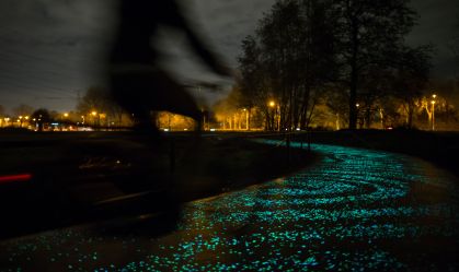 Holanda tem ciclovia brilhante inspirada em obra de Van Gogh