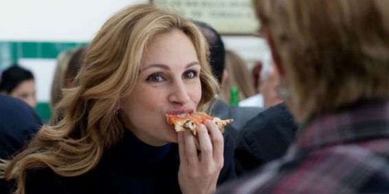 A cena de Julia Roberts no papel de Liz Gilbert na L'antica Pizzeria da Micheleda gera fila na porta do estabelecimento até hoje