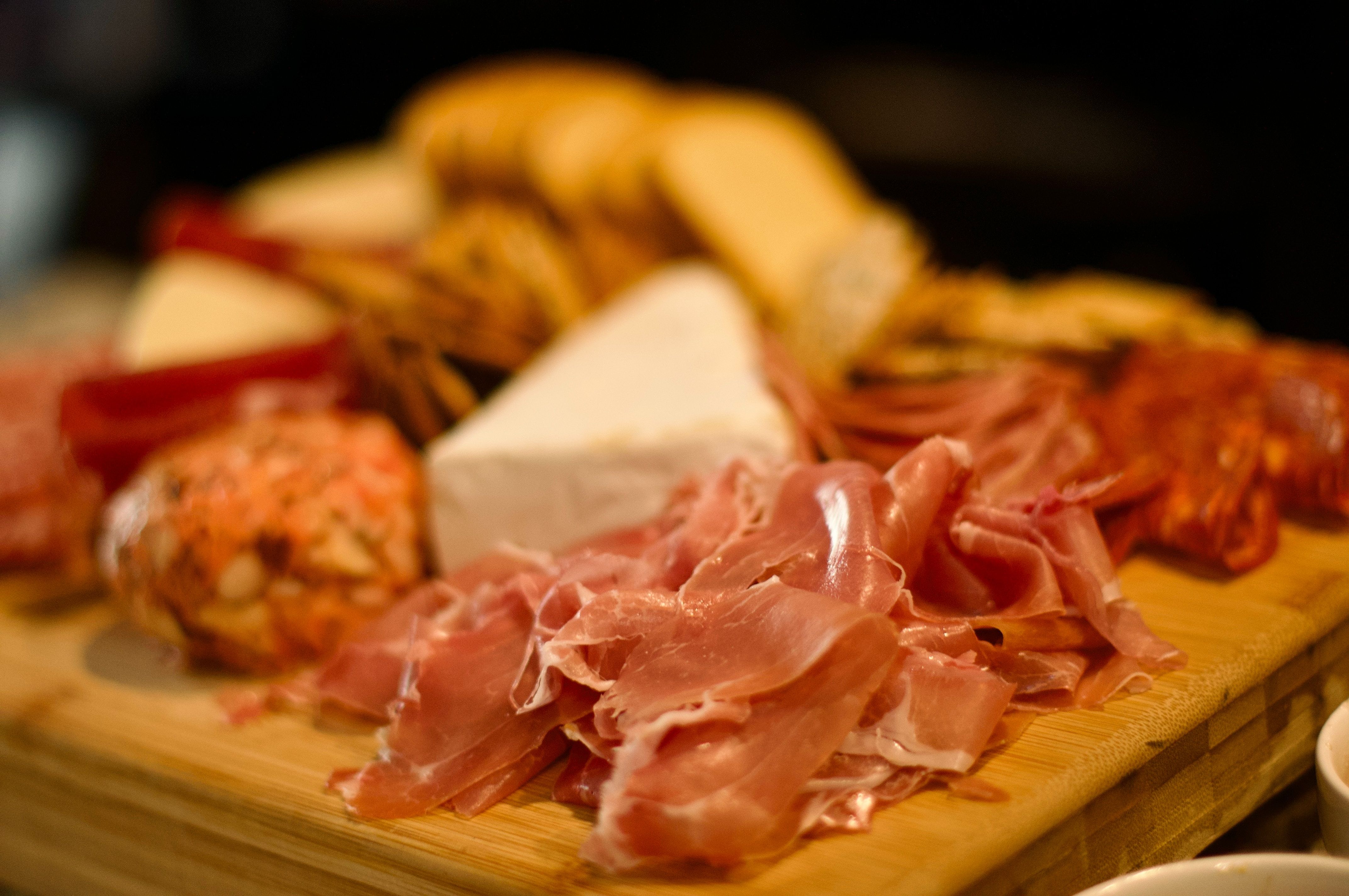 O Jamón é um produto espanhol que pode ser encontrado nas mesas das principais comunidades autônomas do país