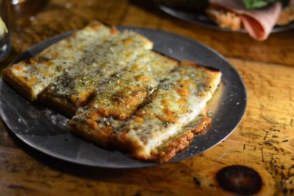 Fainá da Vermutería Flores